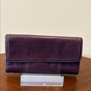 Clarks   wallet  Purple Leather /cream stitching  long wallet  trifold wallet